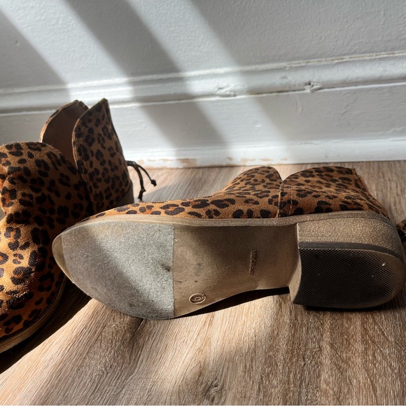 Leopard Print Ankle Boots - Picture 4 of 6